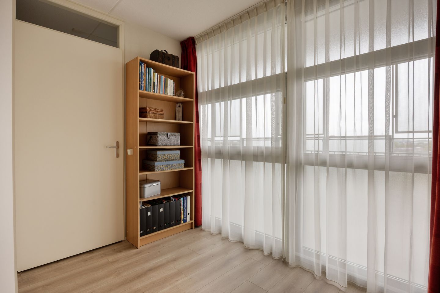 Foto 14 van Middeldijkerplein 118