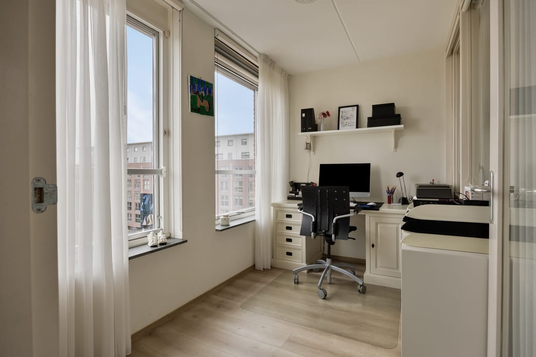 Foto 13 van Middeldijkerplein 118