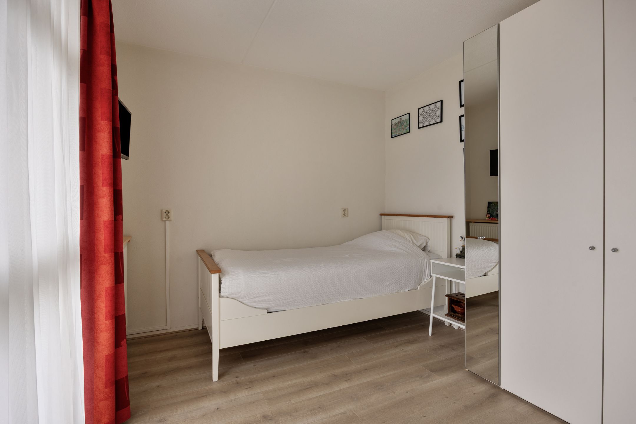 Foto 24 van Middeldijkerplein 118