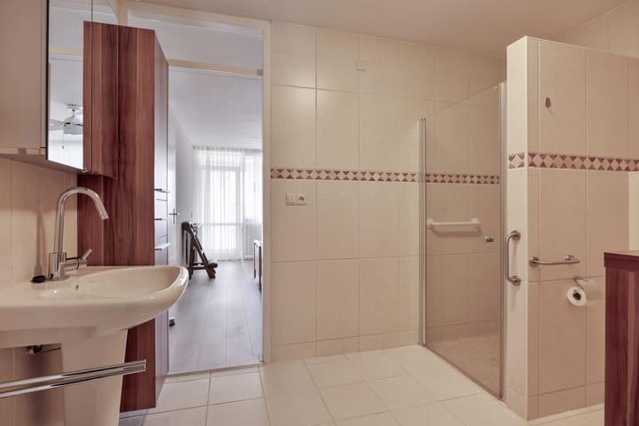 Photo 27 of Middeldijkerplein 118