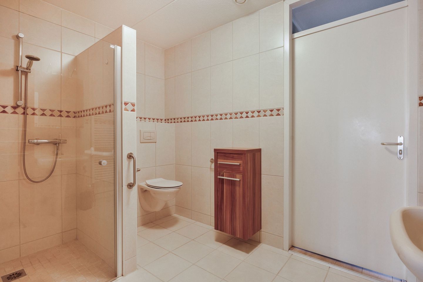 Foto 25 van Middeldijkerplein 118