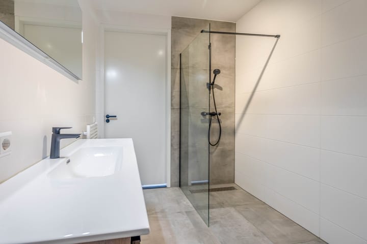 Photo 4 of Kromhout 122-B