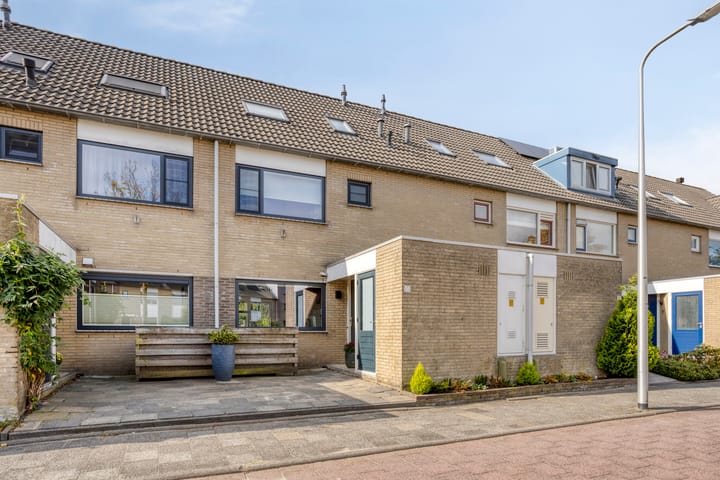 Foto 6 van Middenmolenlaan 9