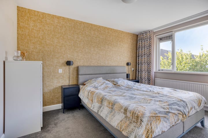 Foto 20 van Middenmolenlaan 9