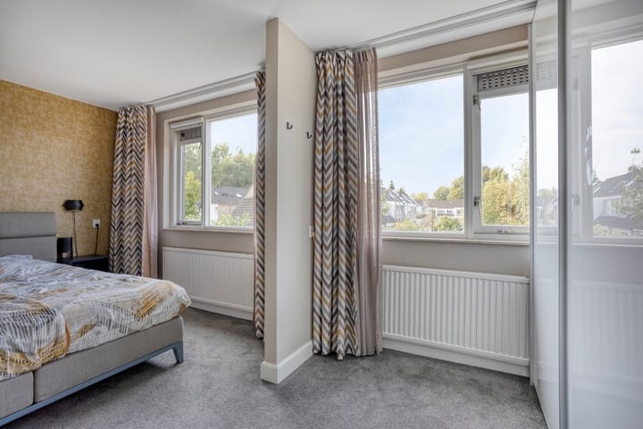 Foto 22 van Middenmolenlaan 9