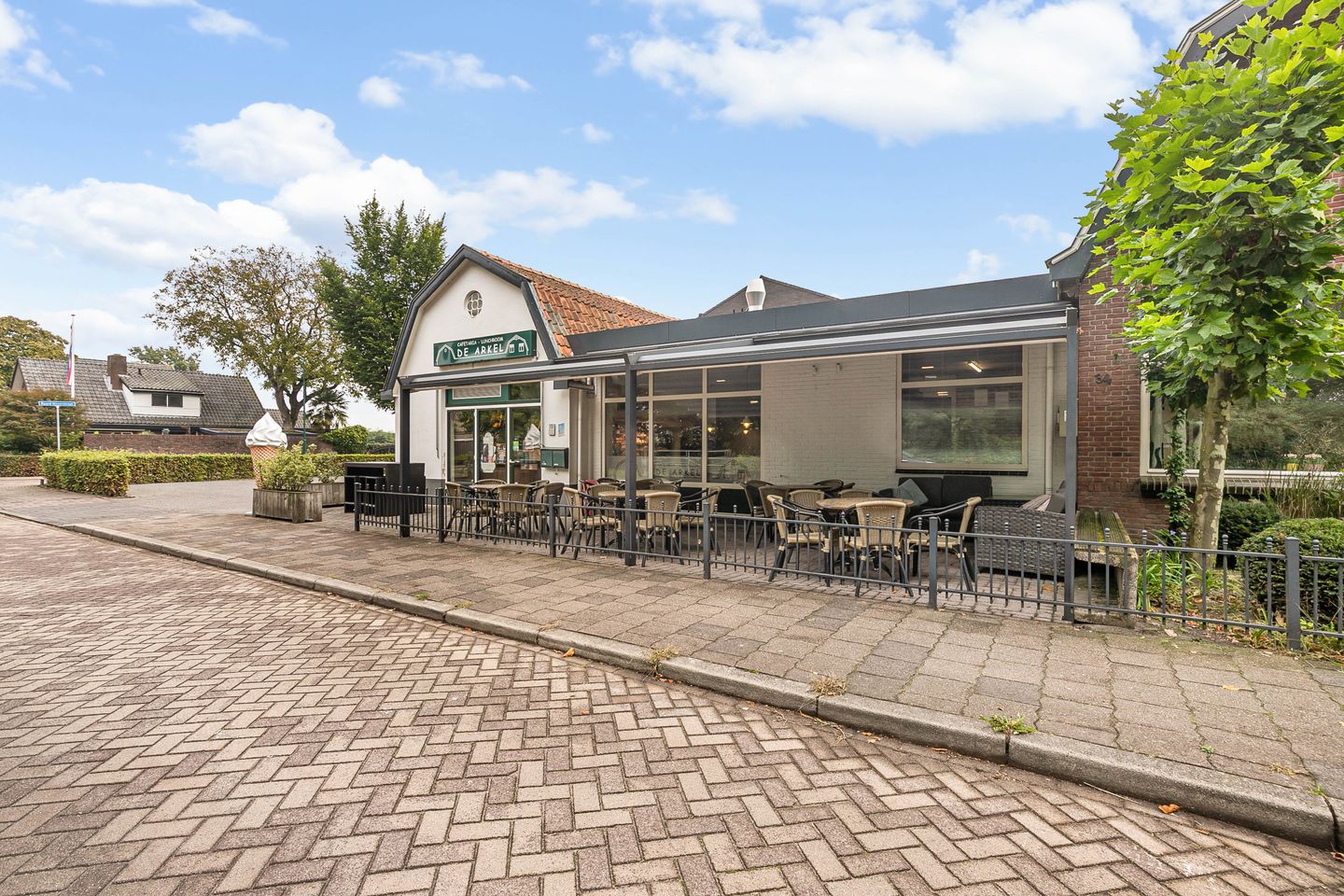 Bekijk foto 1 van Jan van Arkelweg 36