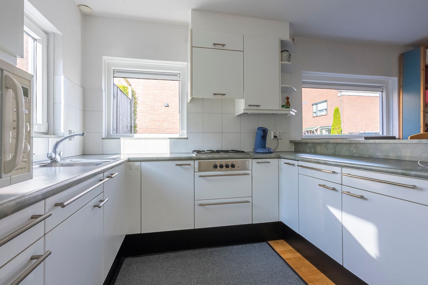 Foto 10 van Brikkebekker 32