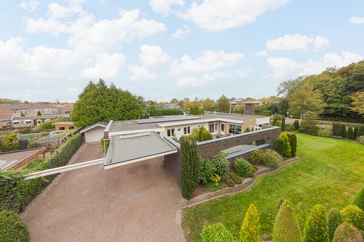 Photo 38 of Steenwijkerweg 50