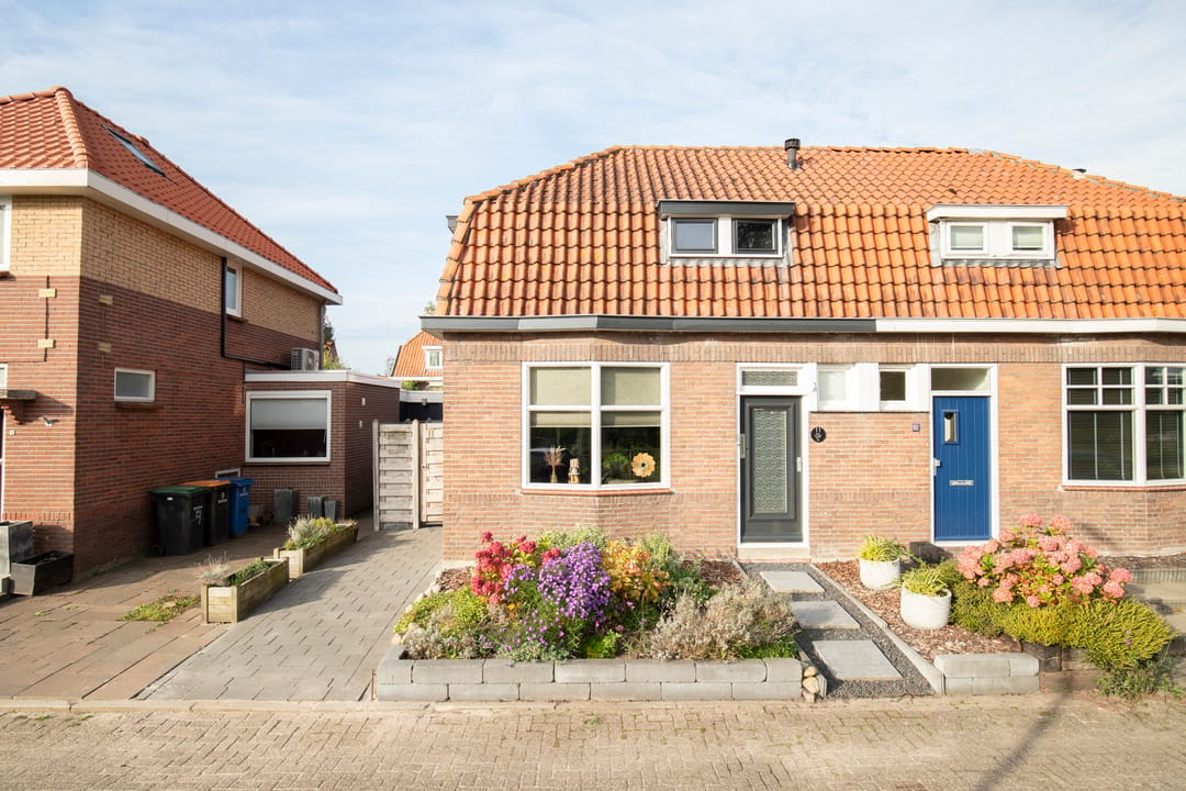 Photo 7 of van der Meulenstraat 11