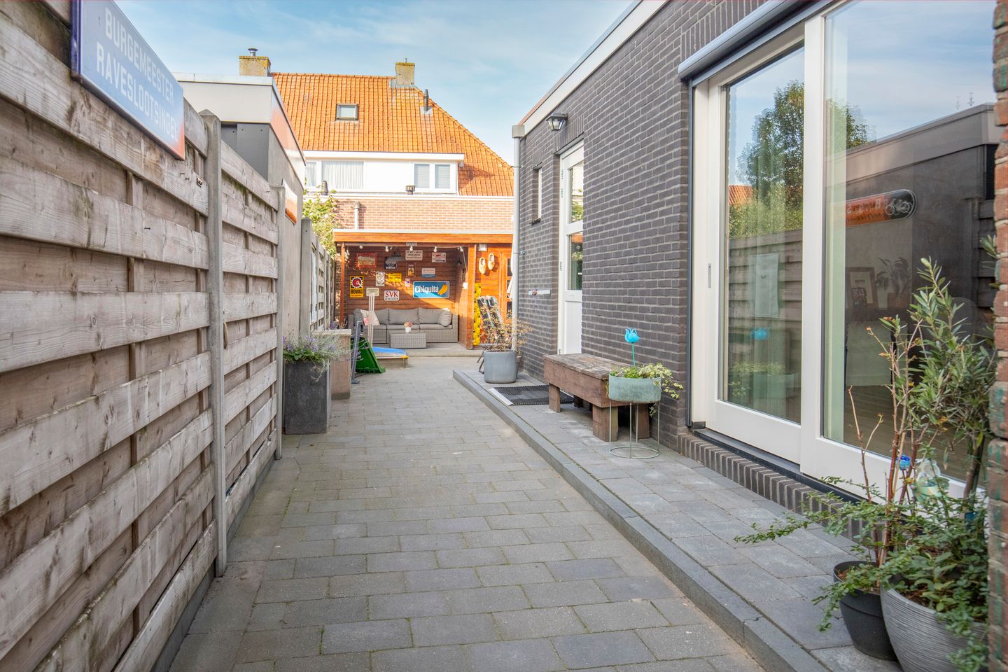 Photo 25 of van der Meulenstraat 11