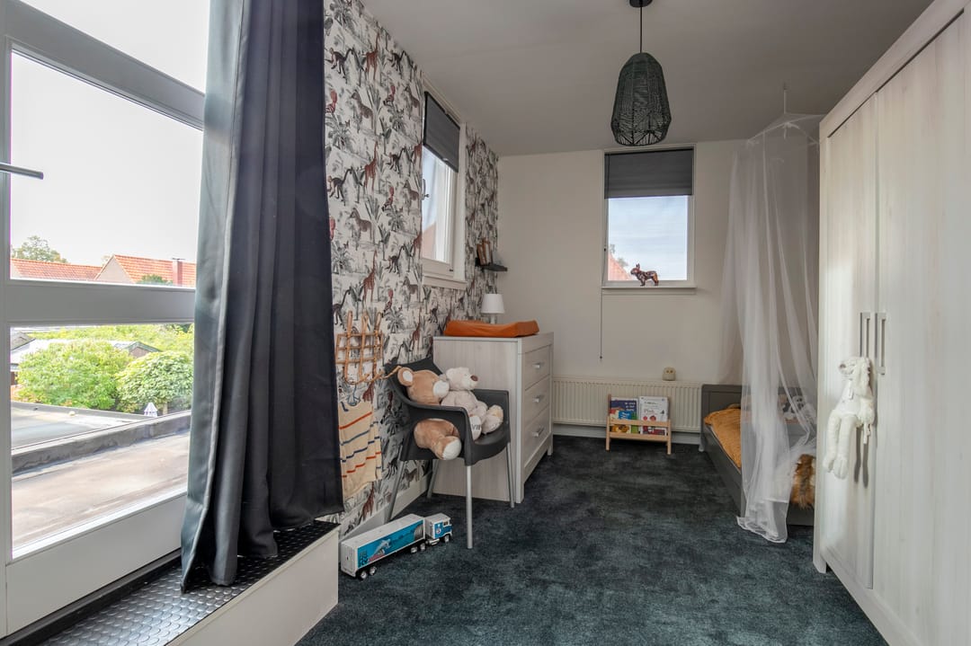 Photo 32 of van der Meulenstraat 11