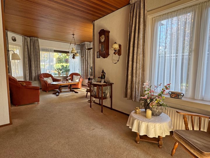 Photo 15 of van Heutszsingel 96