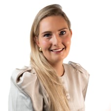 Michelle Troost NVM AM - Administratief Medewerker