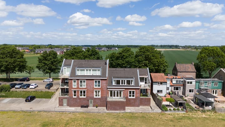 Photo 2 of Dorpsstraat 45-A