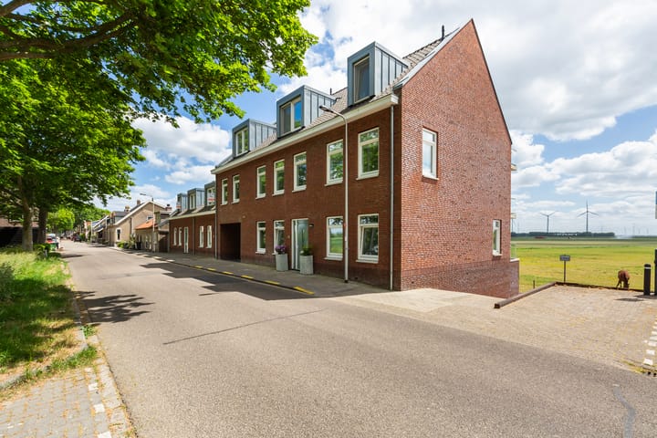 Photo 4 of Dorpsstraat 45-A