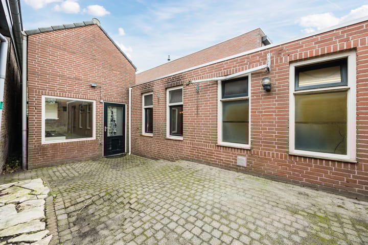 Photo 41 of Meirstraat 11