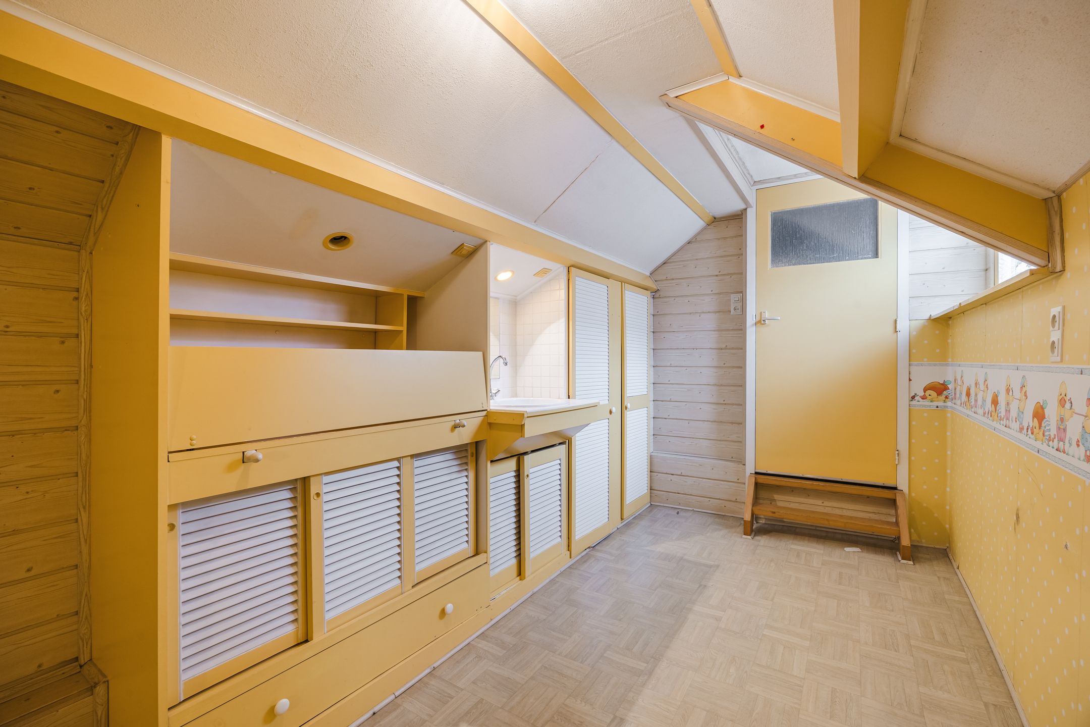 Photo 36 of Meirstraat 11