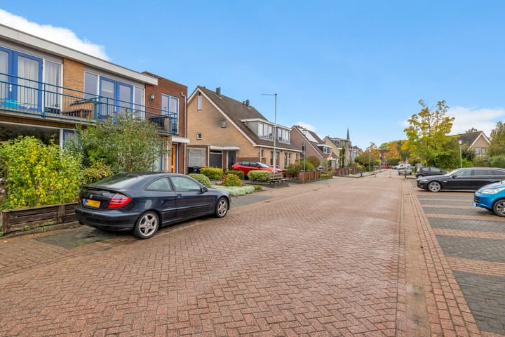 Foto 8 van Roodeswerf 30