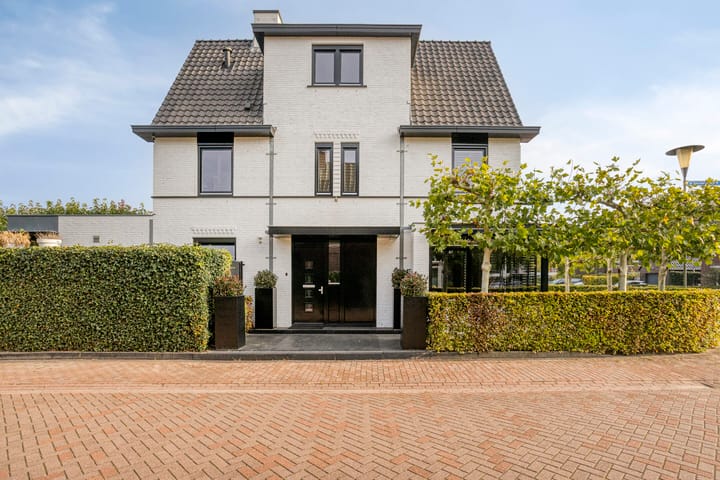 Photo 3 of Sperwerstraat 34