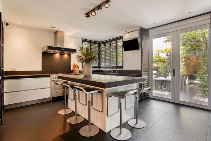 Photo 15 of Sperwerstraat 34