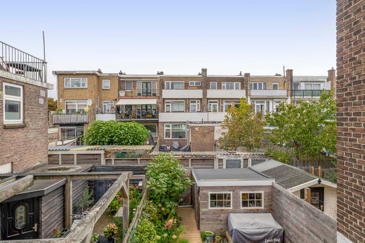 Photo 15 of J A Alberdingk Thijmstraat 39-B