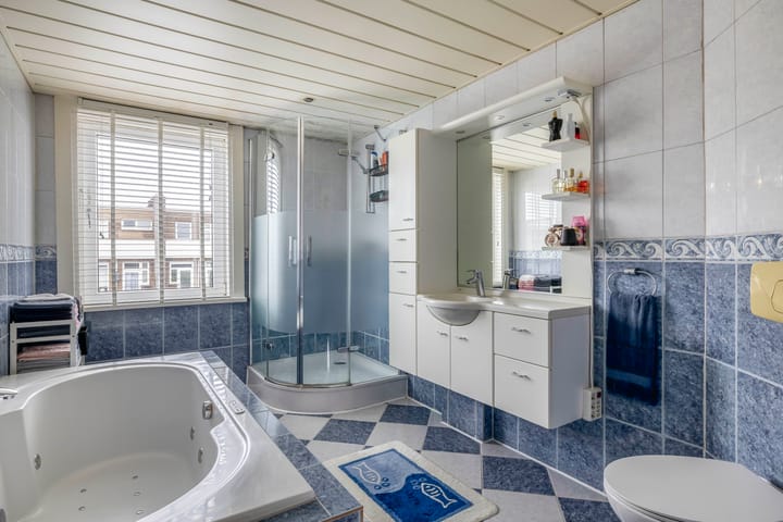 Photo 20 of J A Alberdingk Thijmstraat 39-B