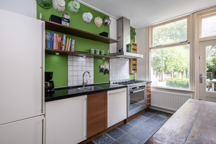 Photo 8 of Voorstraat 4