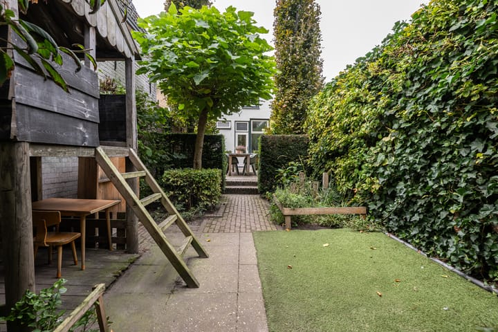 Photo 24 of Voorstraat 4