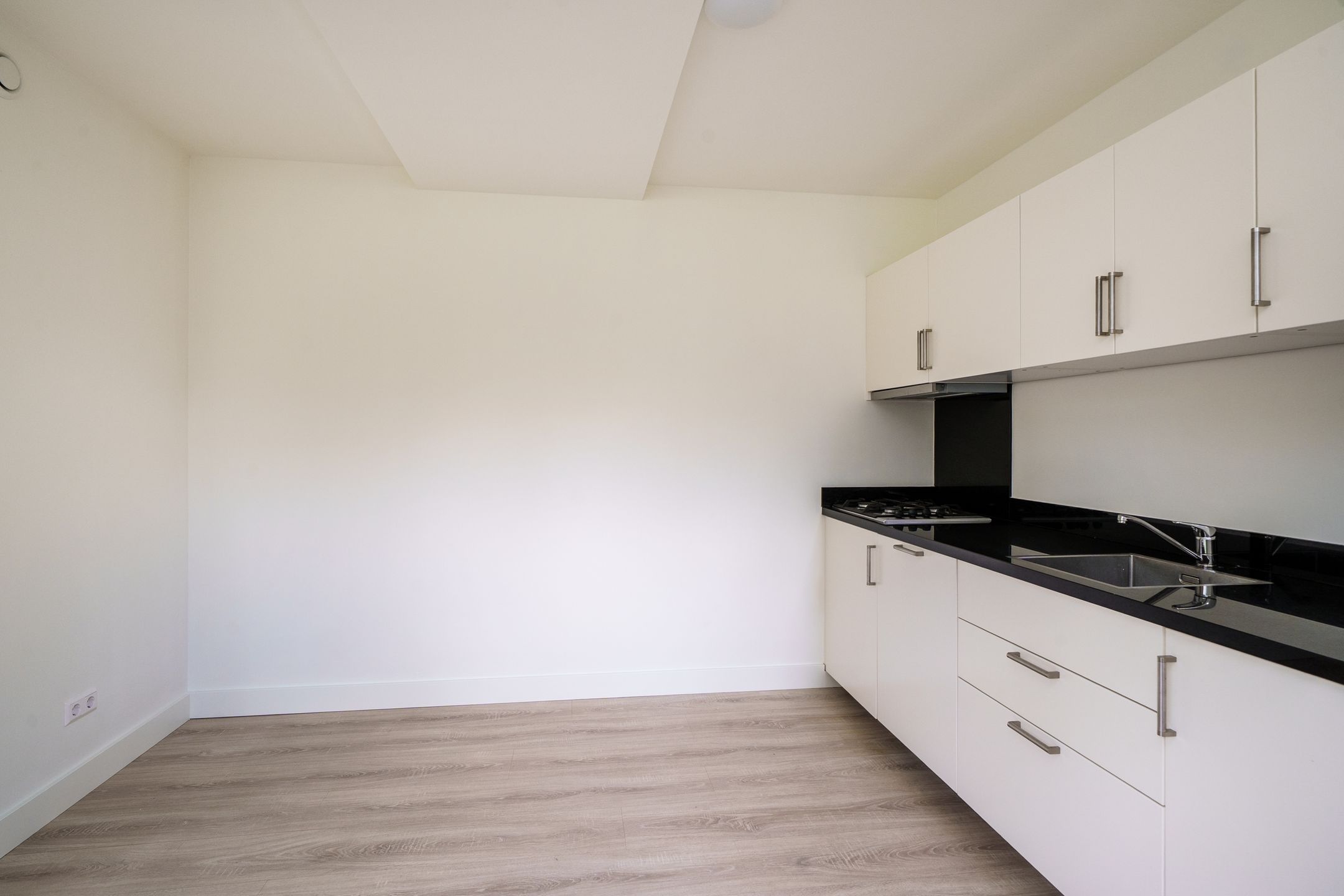 Foto 15 van Schoonderloostraat 155-E