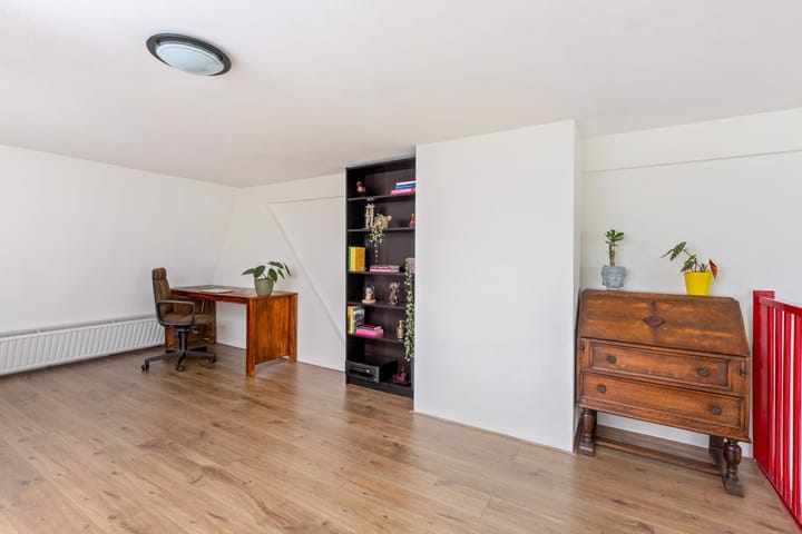 Photo 25 of Mosplein 18-D