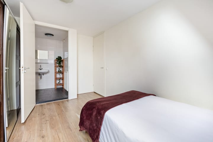 Photo 12 of Mosplein 18-D