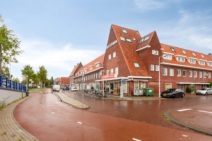 Photo 7 of Mosplein 18-D