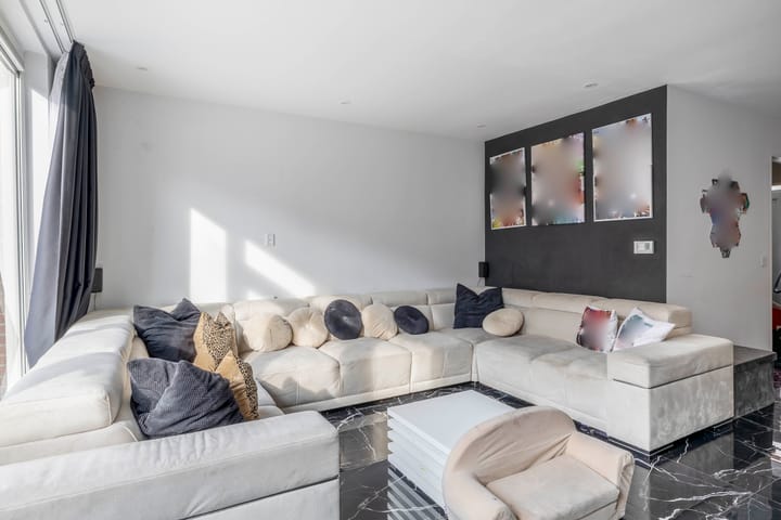 Photo 11 of Bilderdijkstraat 9