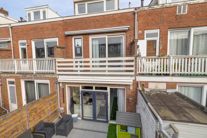 Photo 19 of Bilderdijkstraat 9