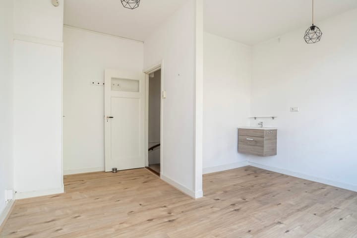 Foto 22 van Rochussenstraat 71-B