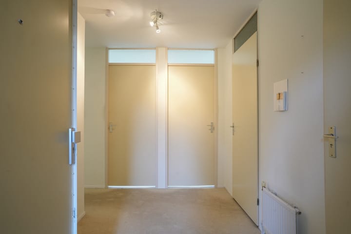 Foto 12 van Sjwats Jris 38