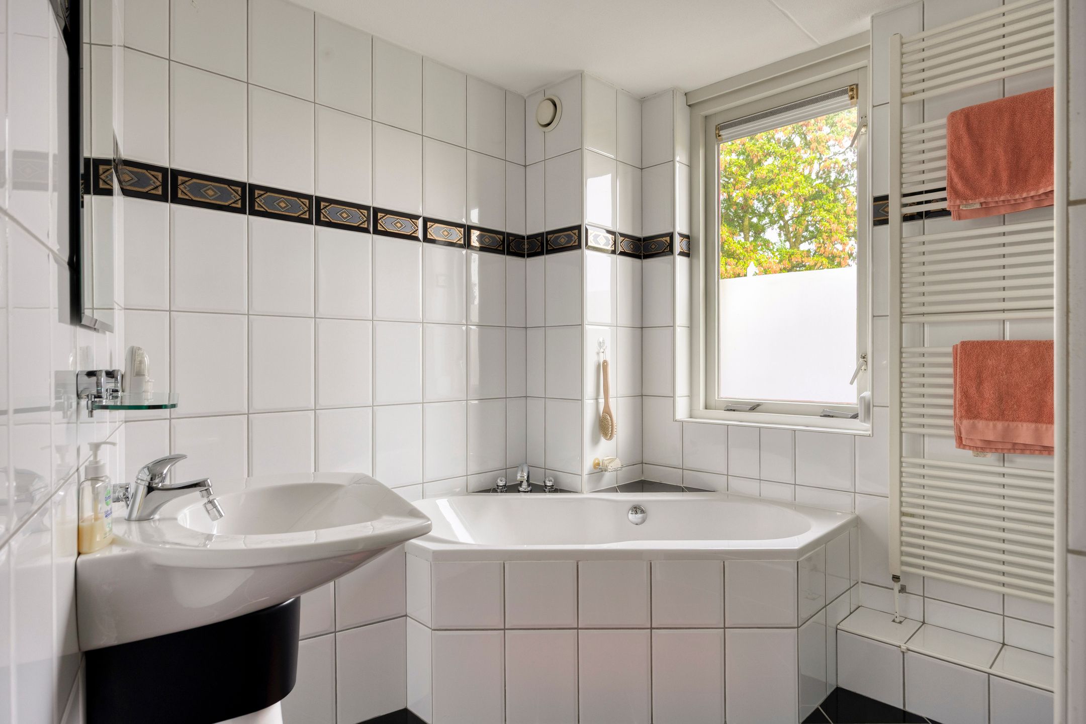 Foto 33 van F.J. Ebbensstraat 86