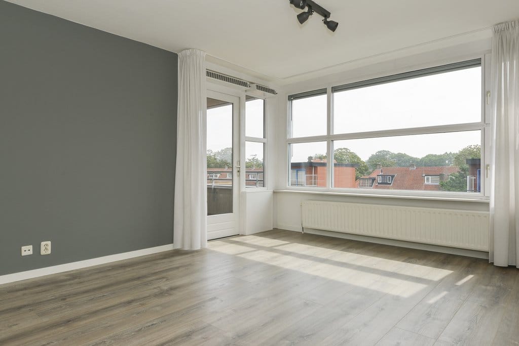 Photo 5 of Zenderstraat 228