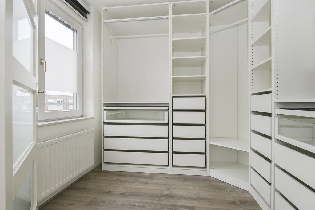 Photo 11 of Zenderstraat 228