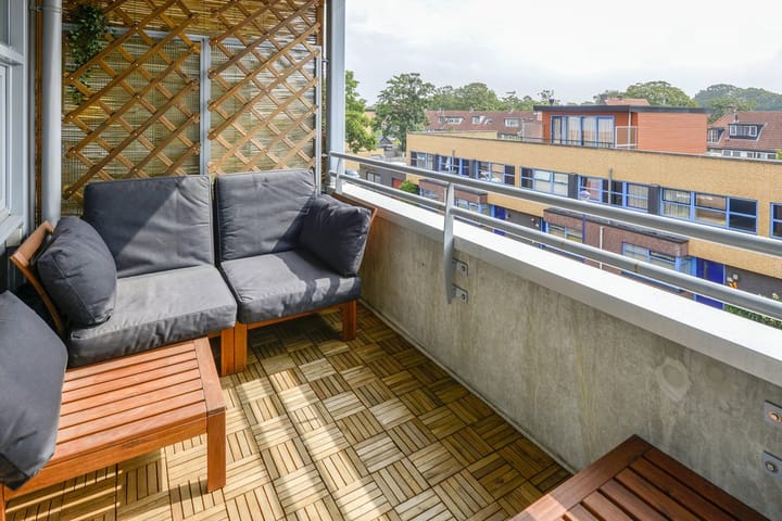 Photo 14 of Zenderstraat 228