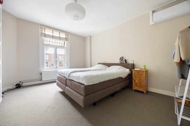 Foto 33 van Pontanusstraat 32