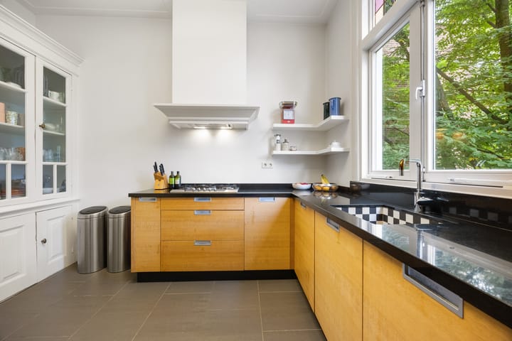 Foto 16 van Pontanusstraat 32