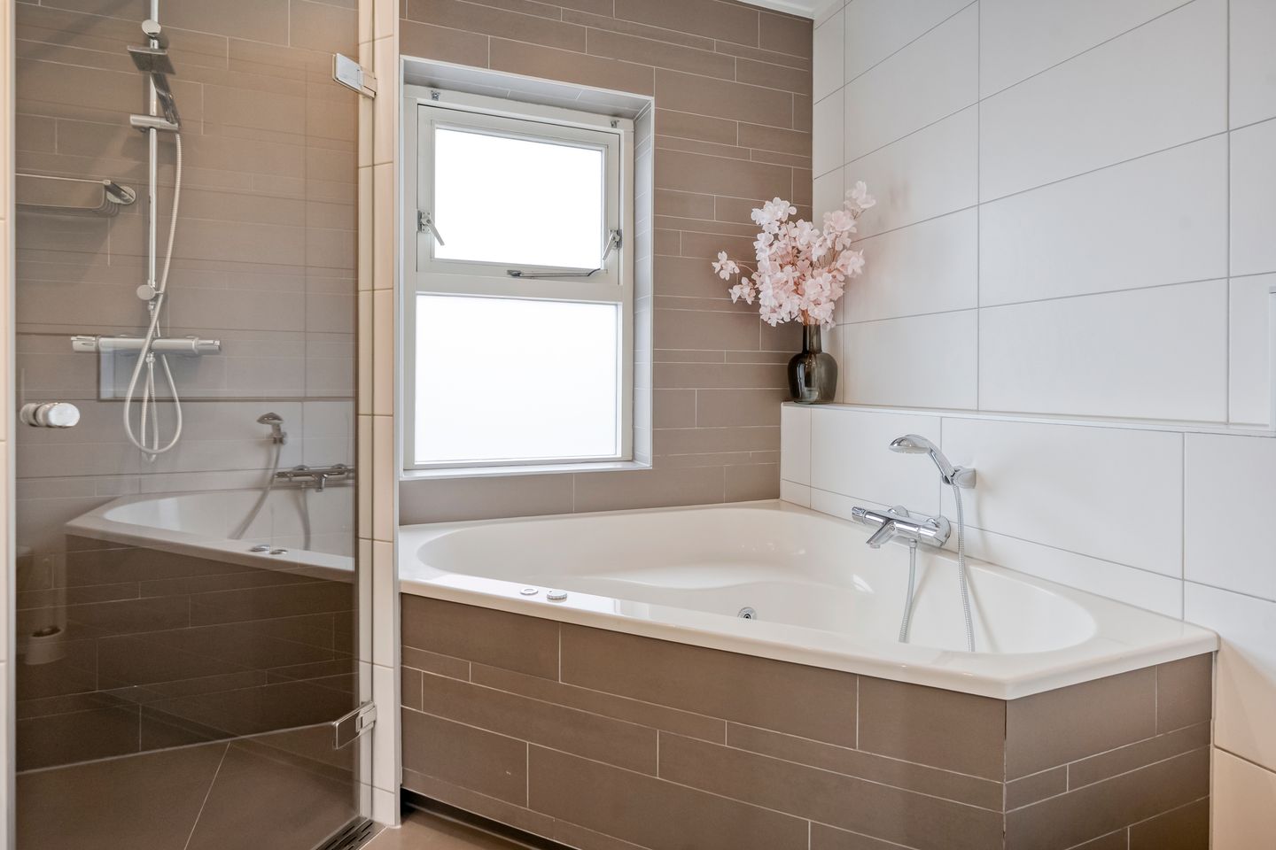 Foto 29 van Kamferbekestraat 55