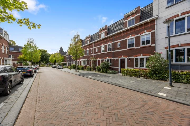 Foto 35 van Albert Trouwborststraat 13