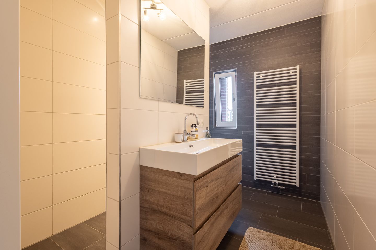 Foto 4 van Klompenmaker 68