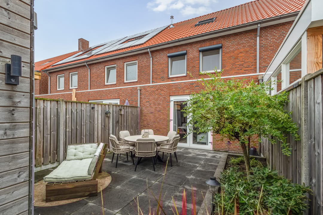 Foto 32 van Klompenmaker 68