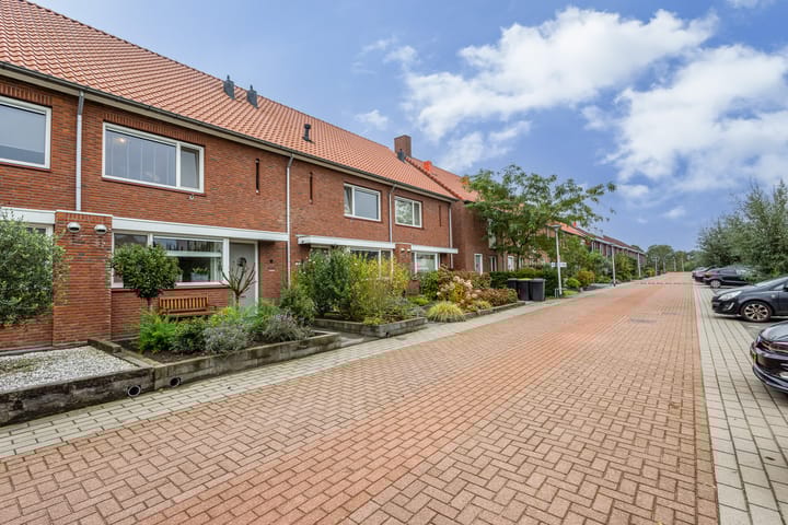 Foto 33 van Klompenmaker 68