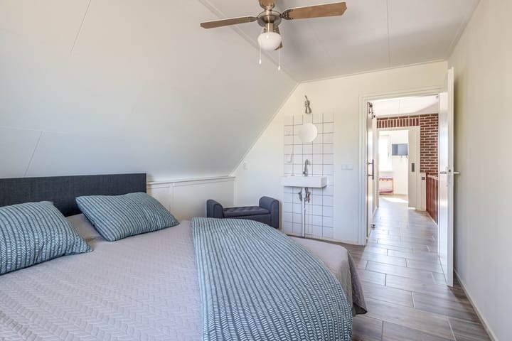 Photo 28 of Bovenburen 157