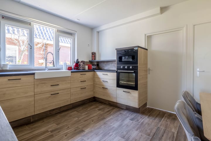 Photo 15 of Bovenburen 157