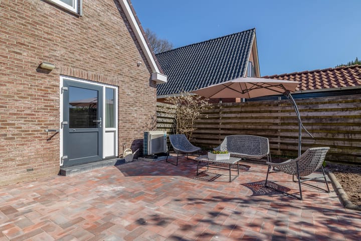 Photo 35 of Bovenburen 157